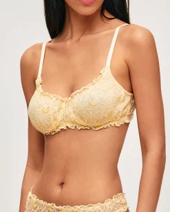 Brassière corbeille en dentelle avec bananes brodées