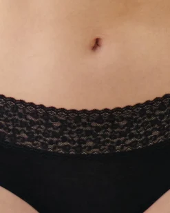 Cheeky avec dentelle
