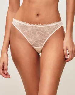 Culotte en dentelle florale