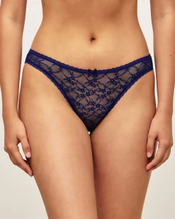 Culotte en dentelle florale avec un petit nœud