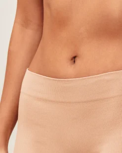 Shorty seamless