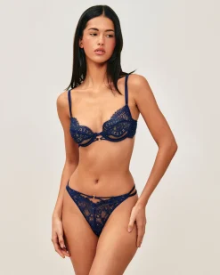 Soutien-gorge corbeille en dentelle à strass argentés