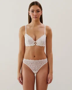 Soutien-gorge corbeille en dentelle écru
