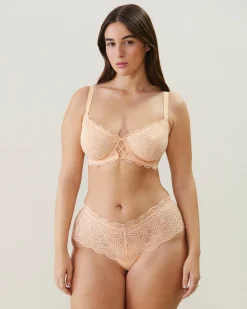 Soutien-gorge corbeille en dentelle écru
