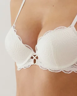 Soutien-gorge push-up en dentelle