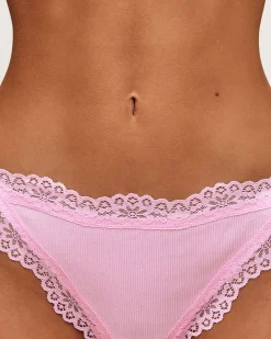 String en conton et dentelle