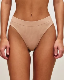 String seamless